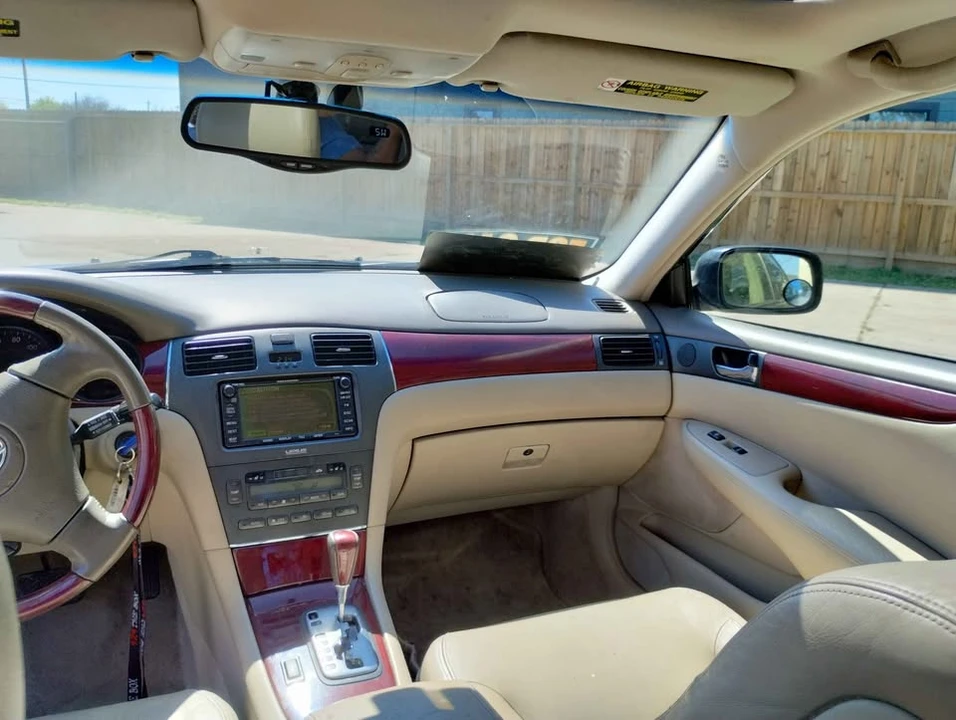 2005 Lexus ES 4th Gen - Image 7 of 9