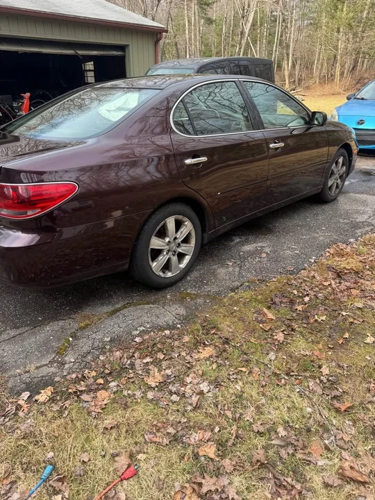 2005 Lexus ES 4th Gen - Image 4 of 11