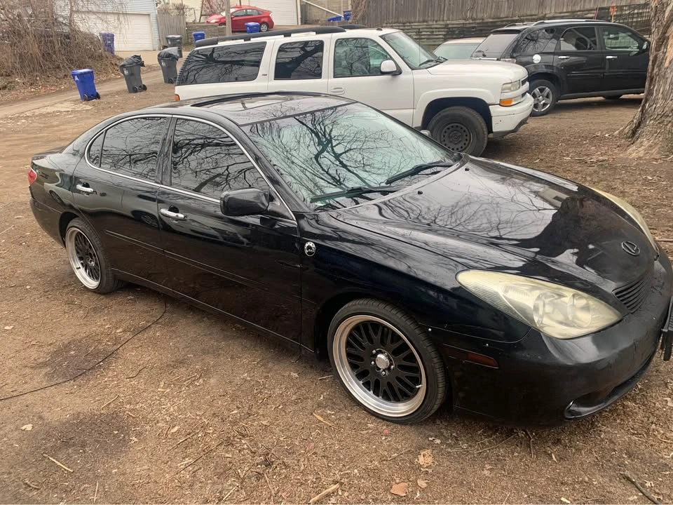 2005 Lexus ES 4th Gen - Image 2 of 3