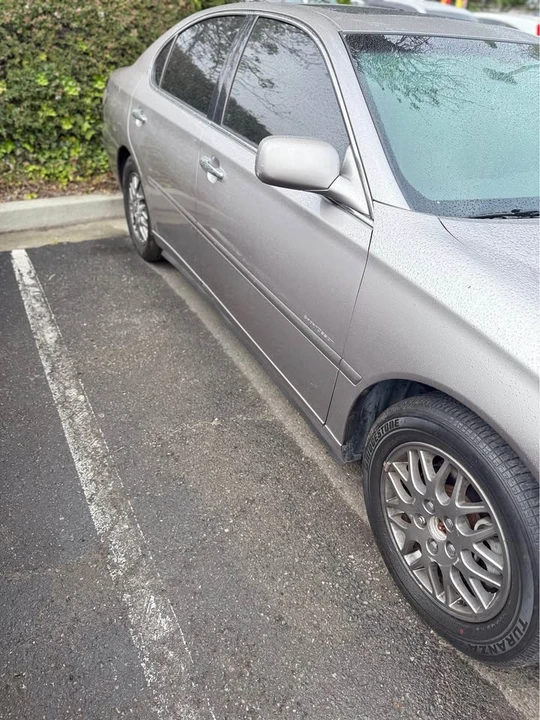 2005 Lexus ES 4th Gen - Image 2 of 7