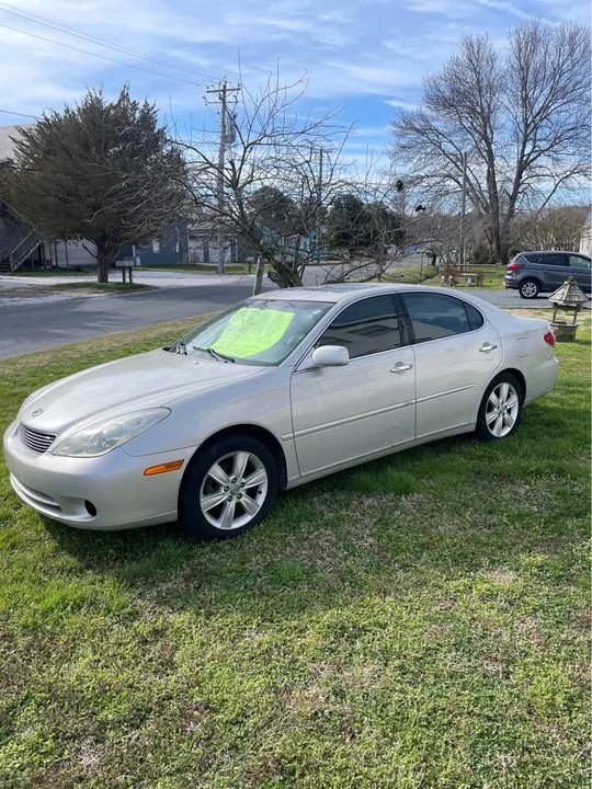 2005 Lexus ES 4th Gen - Image 3 of 11