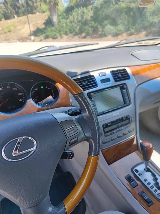2005 Lexus ES 4th Gen - Image 10 of 15