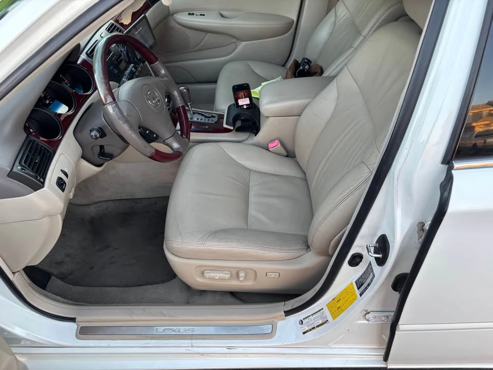 2005 Lexus ES 4th Gen - Image 6 of 10