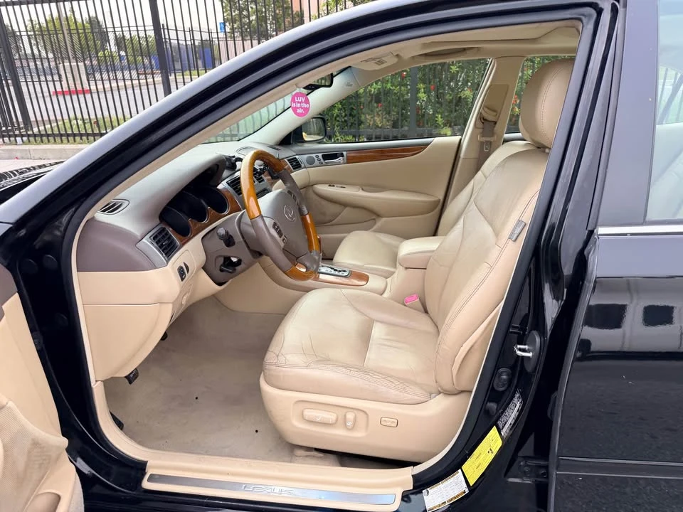 2005 Lexus ES 4th Gen - Image 14 of 17