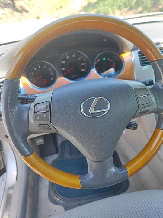 2005 Lexus ES 4th Gen - Image 15 of 15