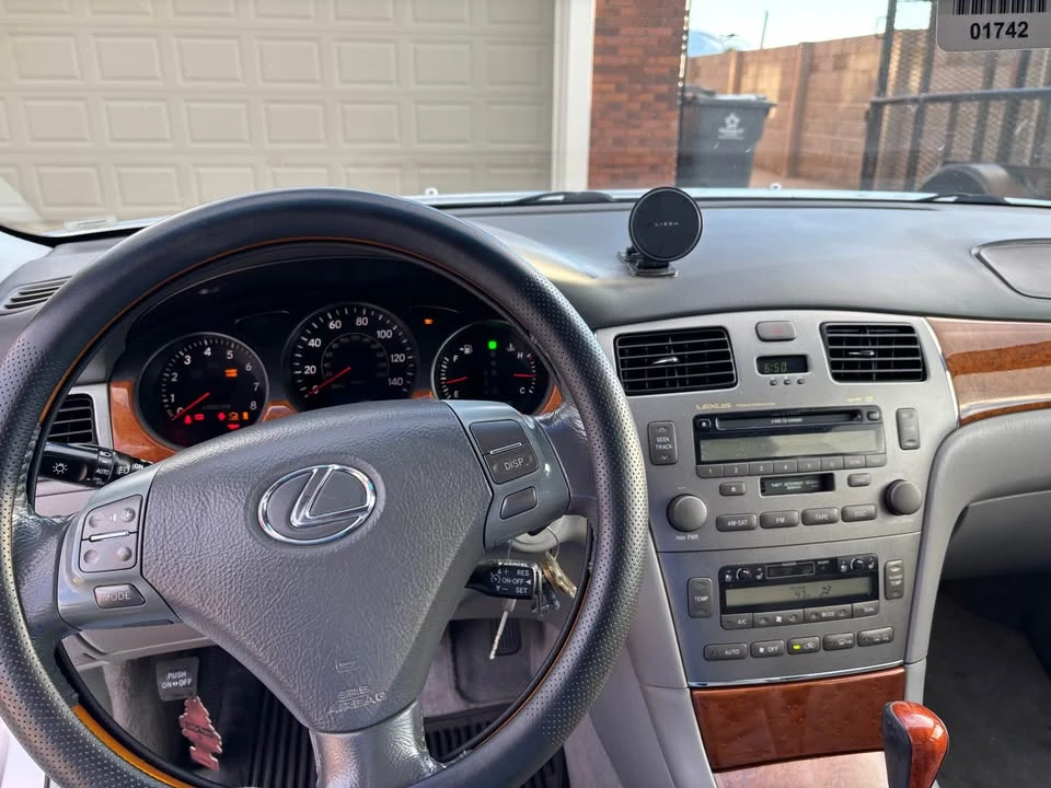 2005 Lexus ES 4th Gen - Image 8 of 17