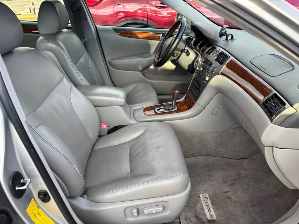 2005 Lexus ES 4th Gen - Image 6 of 17