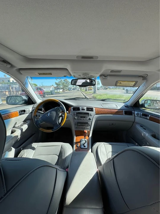 2005 Lexus ES 4th Gen - Image 4 of 9