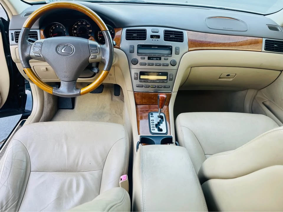2005 Lexus ES 4th Gen - Image 9 of 14