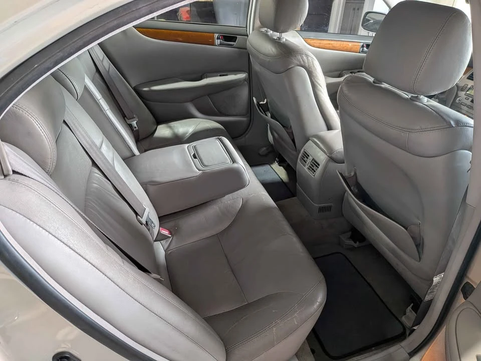 2005 Lexus ES 4th Gen - Image 7 of 8