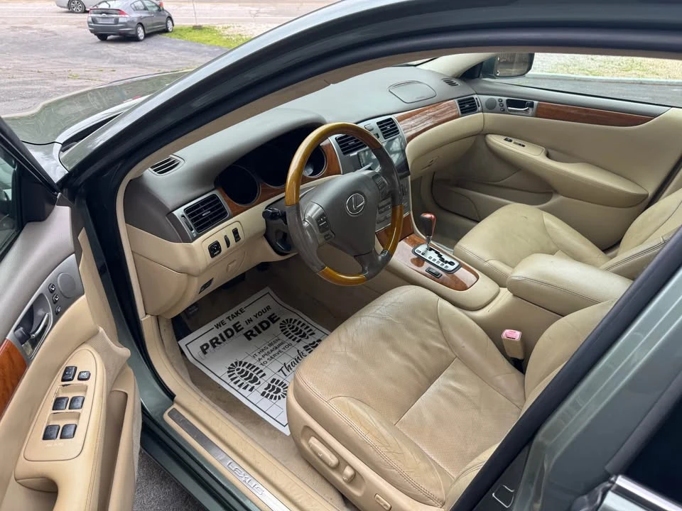2005 Lexus ES 4th Gen - Image 9 of 14