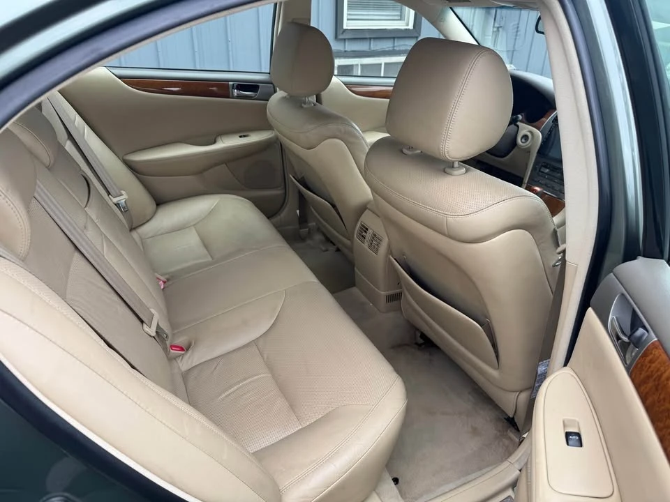 2005 Lexus ES 4th Gen - Image 13 of 14