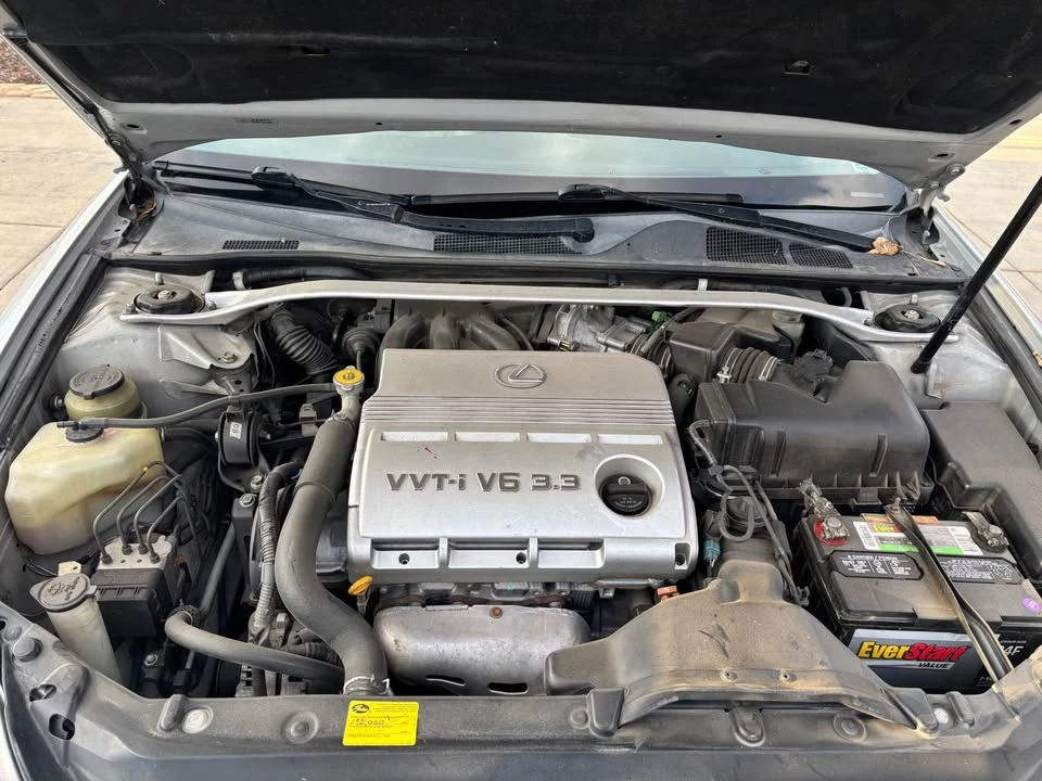 2005 Lexus ES 4th Gen - Image 14 of 17