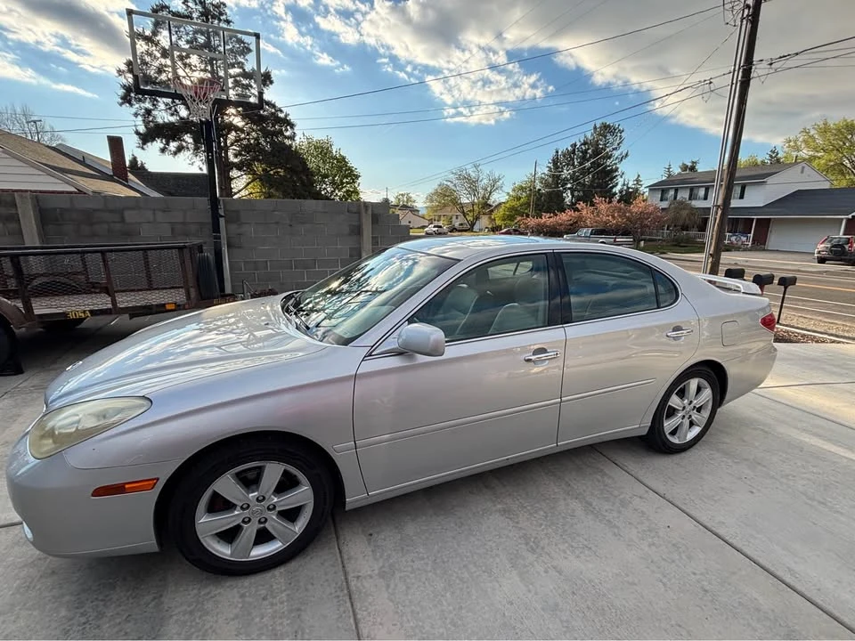 2005 Lexus ES 4th Gen - Image 3 of 17