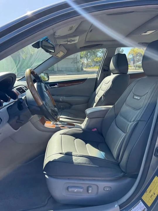 2005 Lexus ES 4th Gen - Image 5 of 9