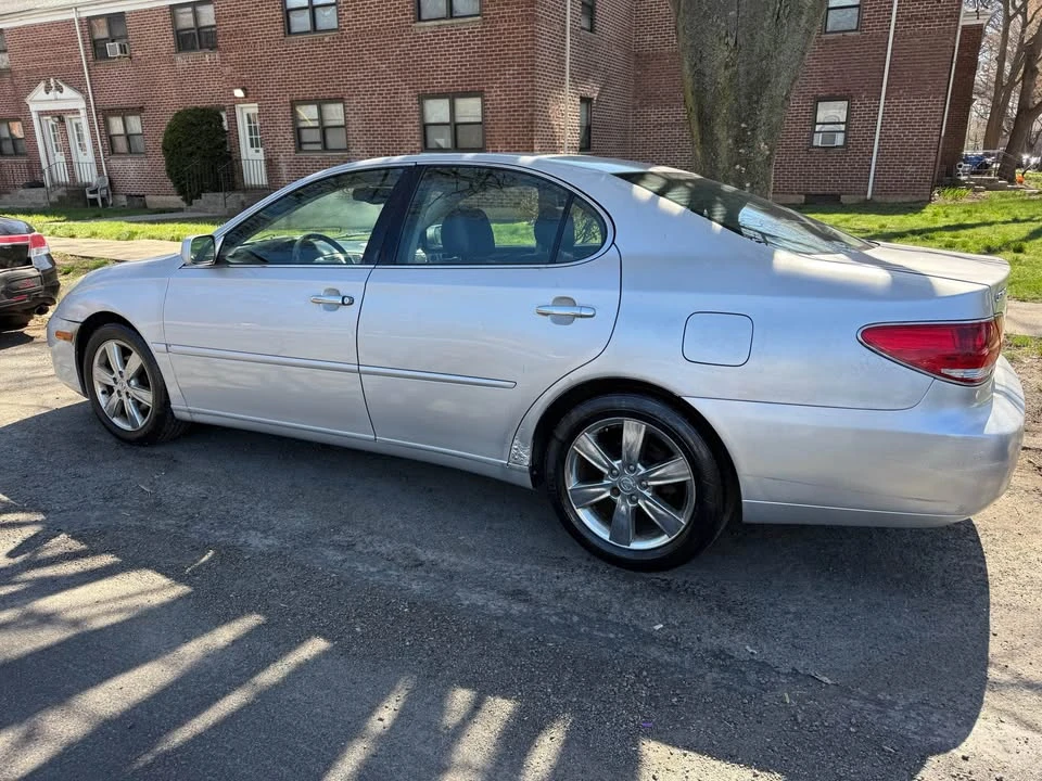 2005 Lexus ES 4th Gen - Image 2 of 5
