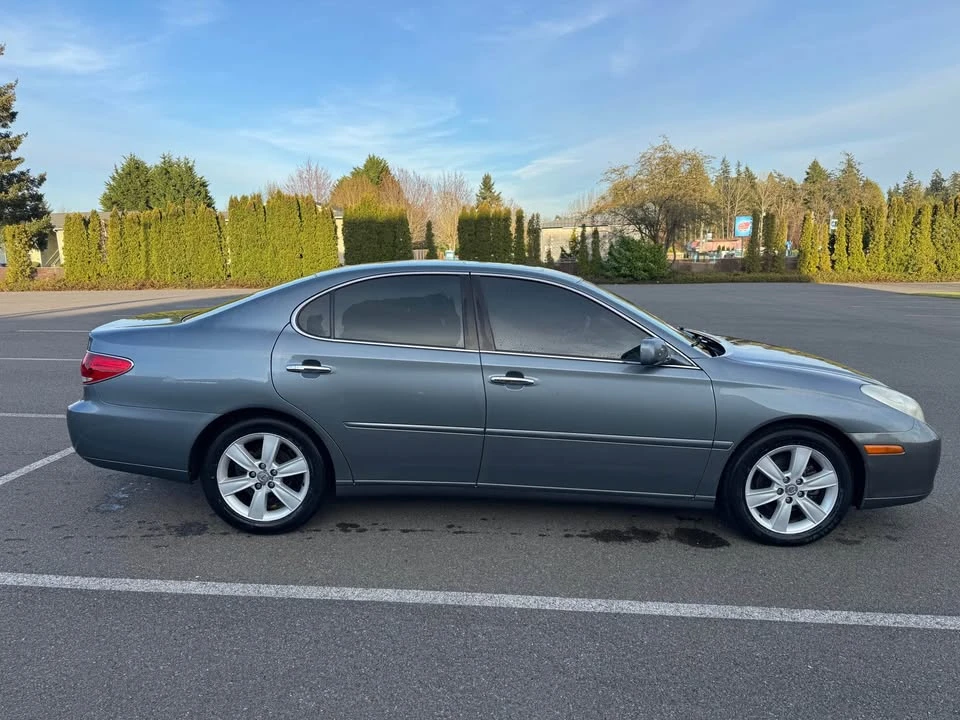 2005 Lexus ES 4th Gen - Image 3 of 14