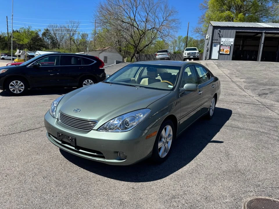 2005 Lexus ES 4th Gen - Image 3 of 16