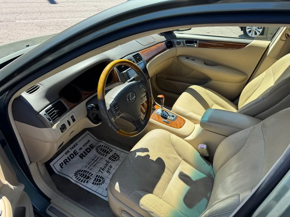 2005 Lexus ES 4th Gen - Image 10 of 16