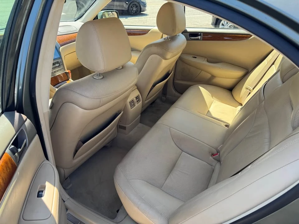 2005 Lexus ES 4th Gen - Image 15 of 16