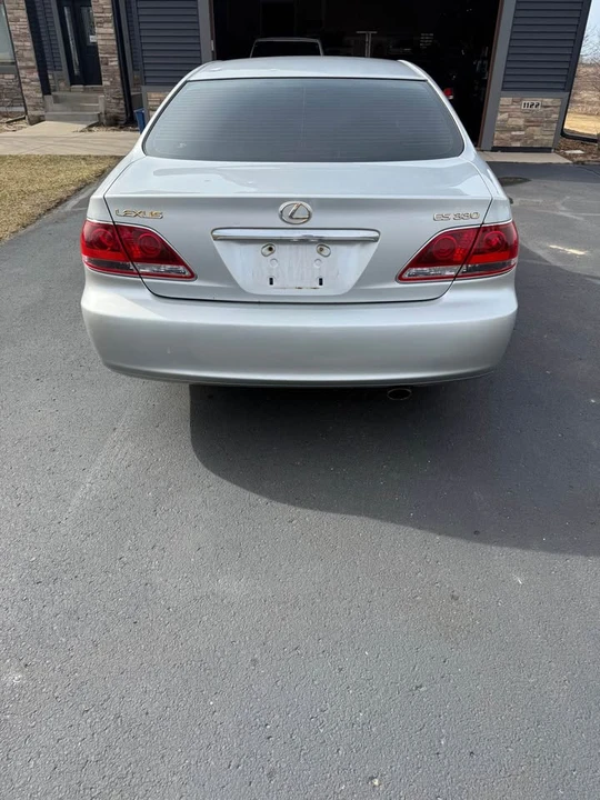 2005 Lexus ES 4th Gen - Image 4 of 11