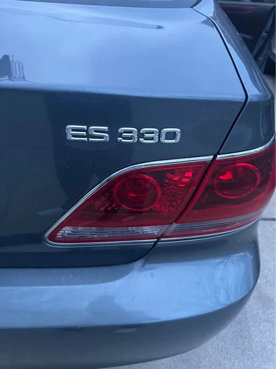 2005 Lexus ES 4th Gen - Image 10 of 11