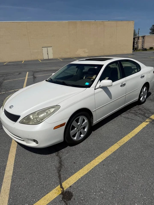 2005 Lexus ES 4th Gen - Image 4 of 8