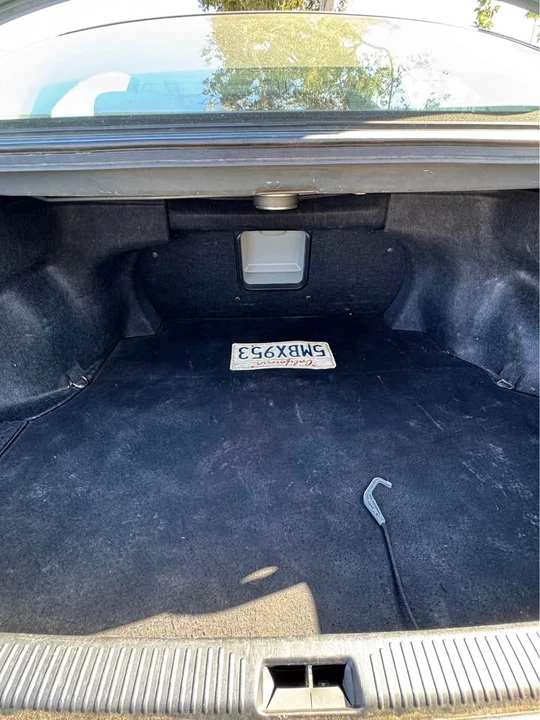 2005 Lexus ES 4th Gen - Image 8 of 12
