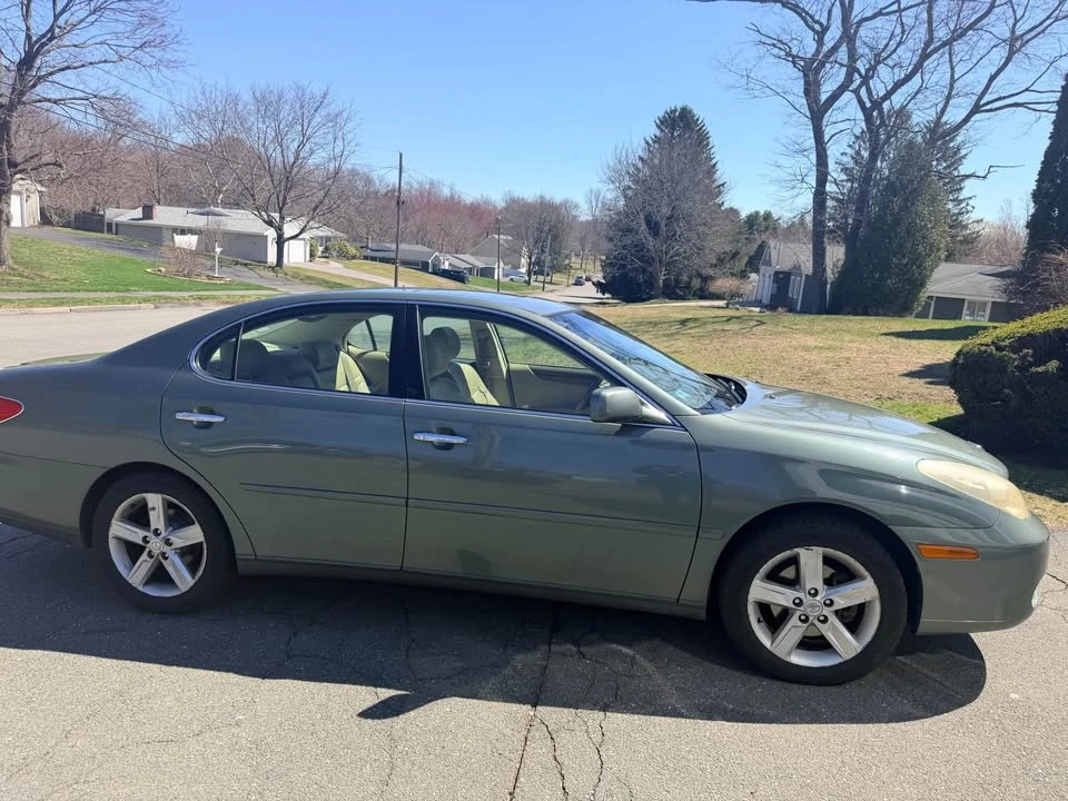 2005 Lexus ES 4th Gen - Image 2 of 7