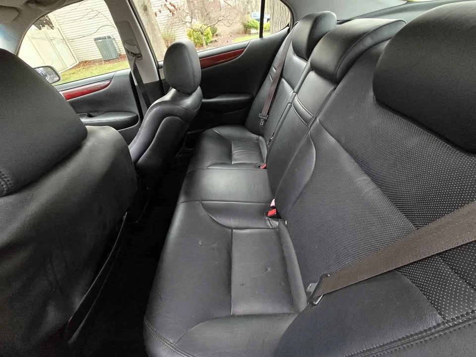2005 Lexus ES 4th Gen - Image 13 of 17