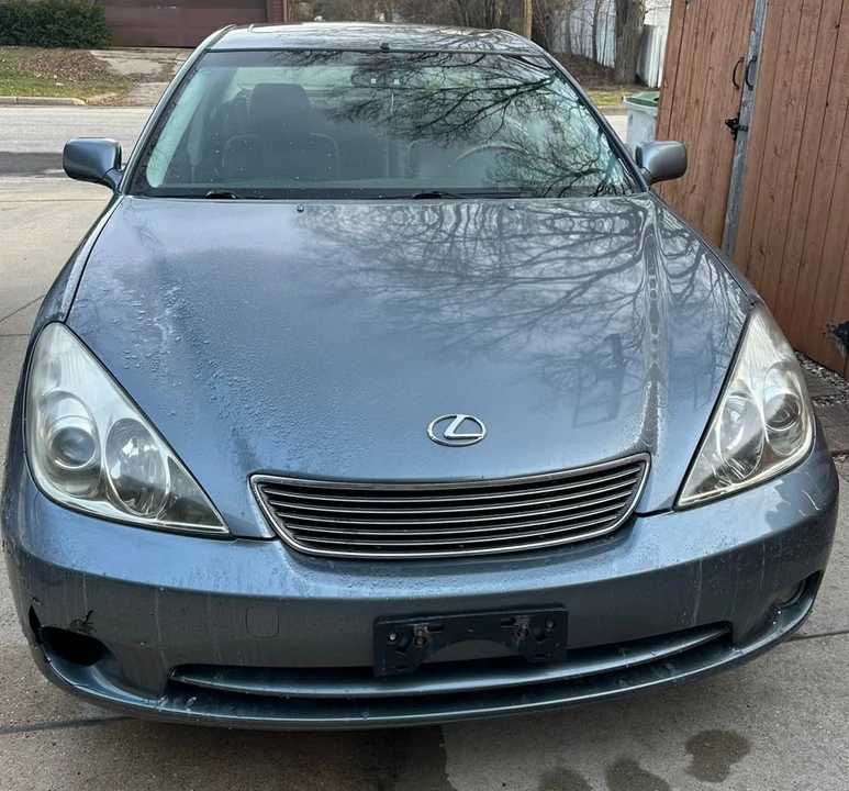 2005 Lexus ES 4th Gen - Image 5 of 11