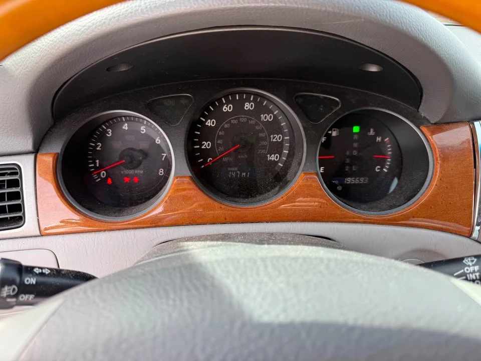 2005 Lexus ES 4th Gen - Image 6 of 11