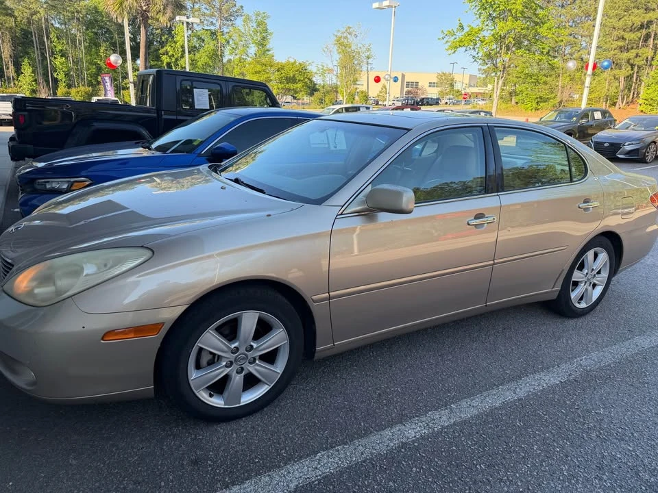 2005 Lexus ES 4th Gen - Image 2 of 6