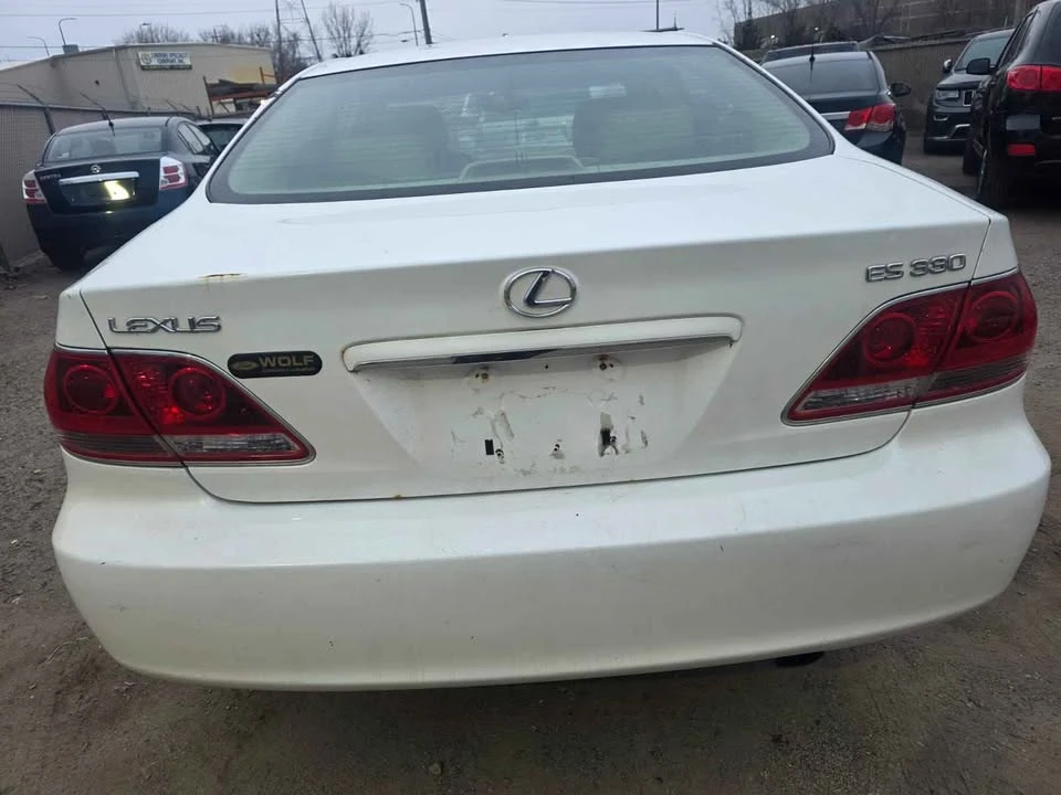 2005 Lexus ES 4th Gen - Image 2 of 16