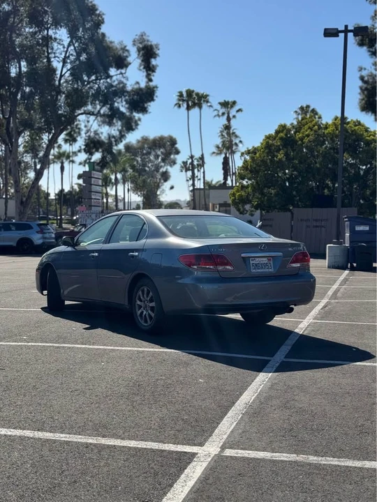 2005 Lexus ES 4th Gen - Image 5 of 12