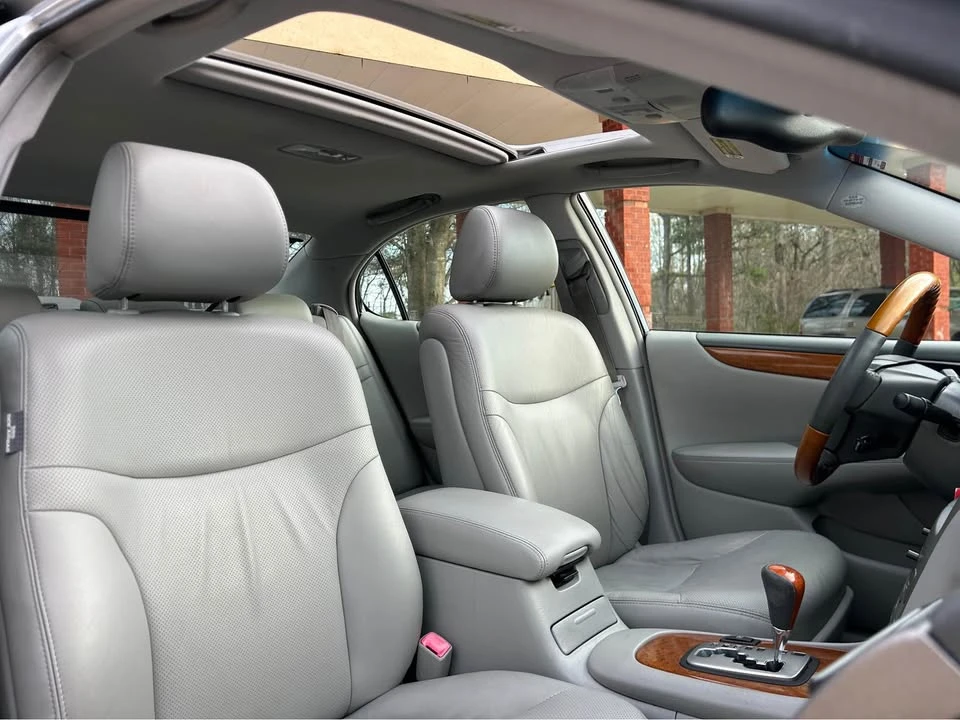 2005 Lexus ES 4th Gen - Image 17 of 20