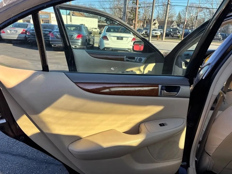 2005 Lexus ES 4th Gen - Image 16 of 20