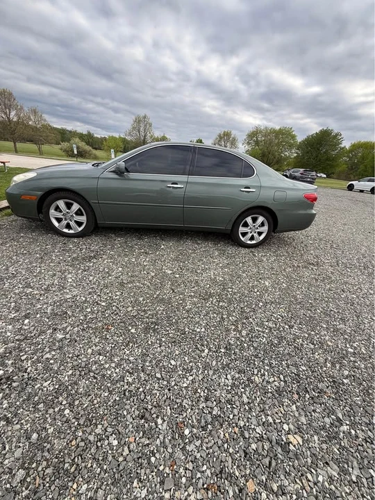 2005 Lexus ES 4th Gen - Image 4 of 14