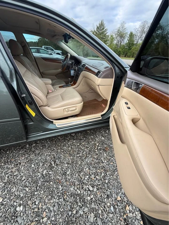 2005 Lexus ES 4th Gen - Image 10 of 14