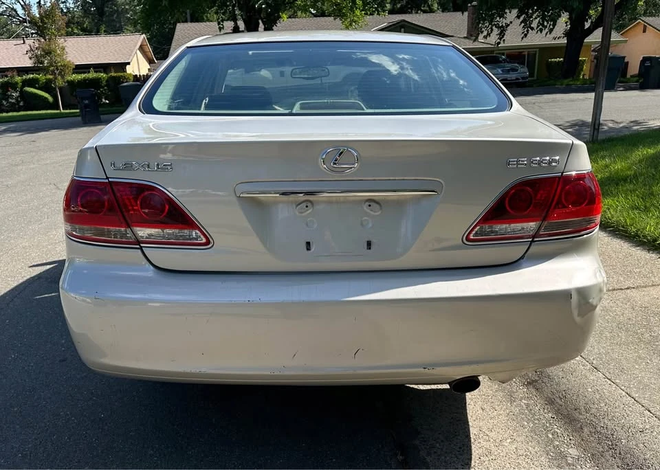 2005 Lexus ES 4th Gen - Image 5 of 10