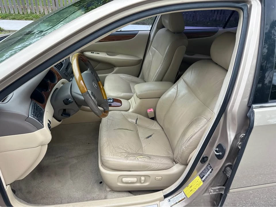 2005 Lexus ES 4th Gen - Image 9 of 18
