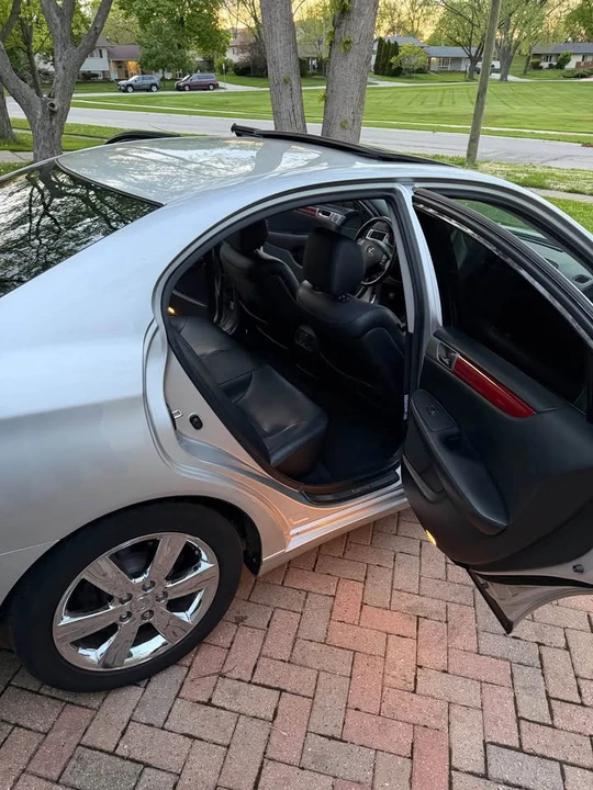 2005 Lexus ES 4th Gen - Image 12 of 19