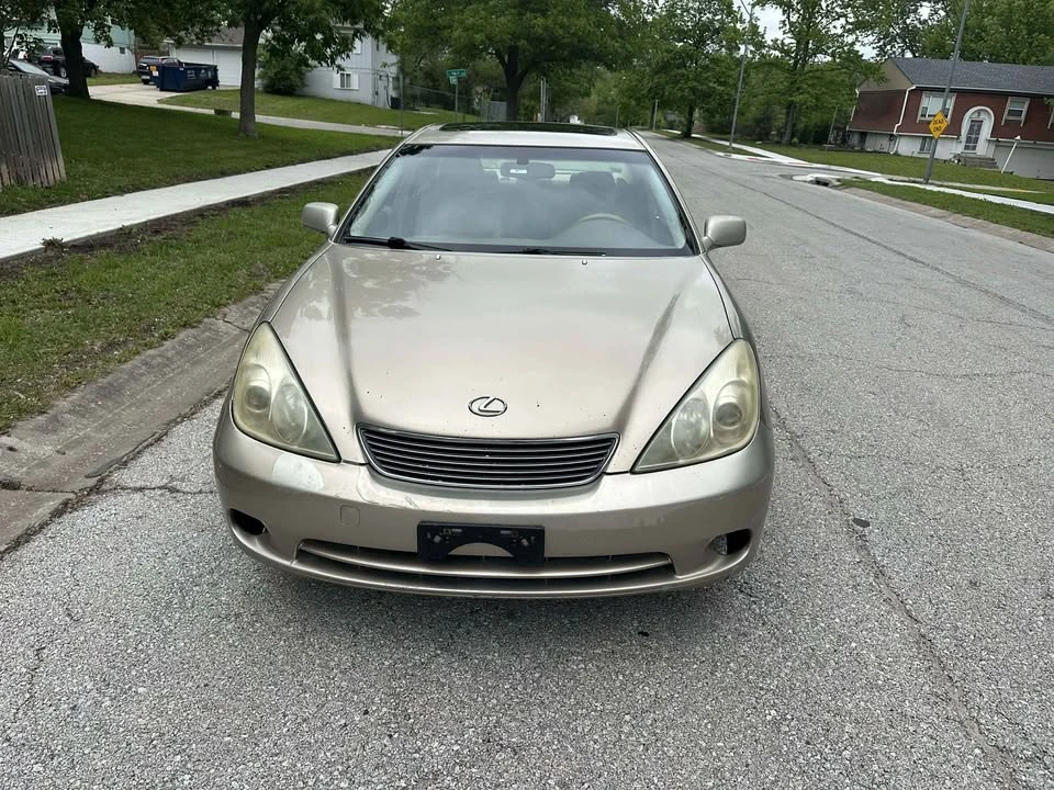 2005 Lexus ES 4th Gen - Image 6 of 17