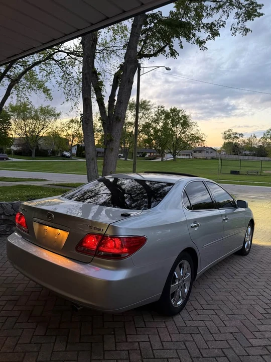 2005 Lexus ES 4th Gen - Image 17 of 19