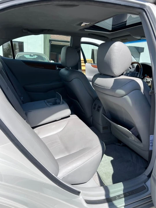 2005 Lexus ES 4th Gen - Image 8 of 11