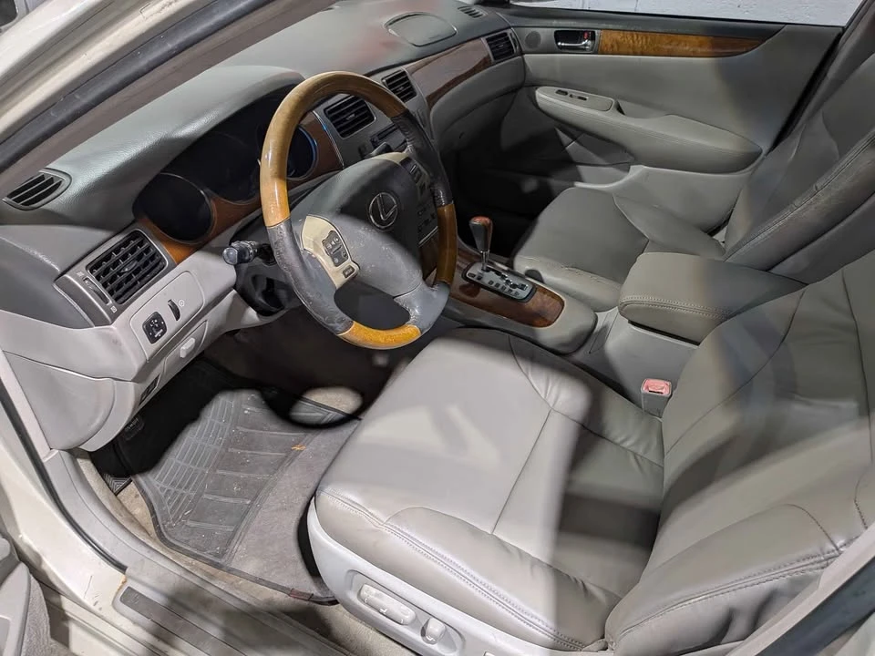 2005 Lexus ES 4th Gen - Image 8 of 8