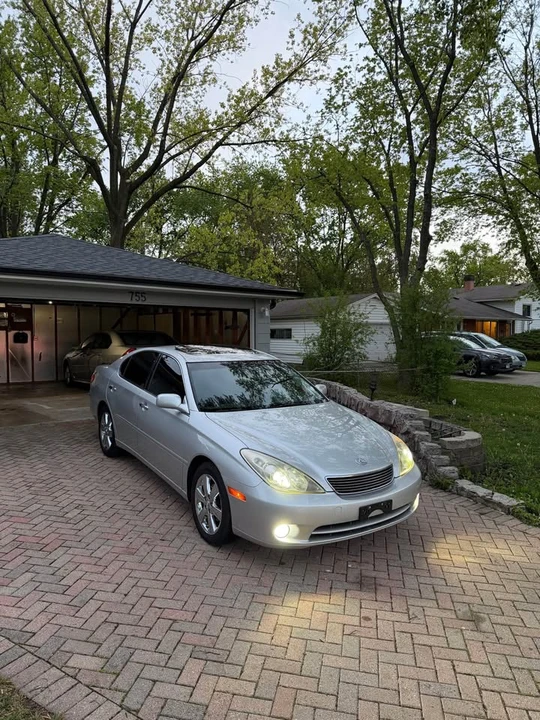 2005 Lexus ES 4th Gen - Image 4 of 19
