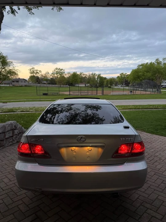 2005 Lexus ES 4th Gen - Image 5 of 19