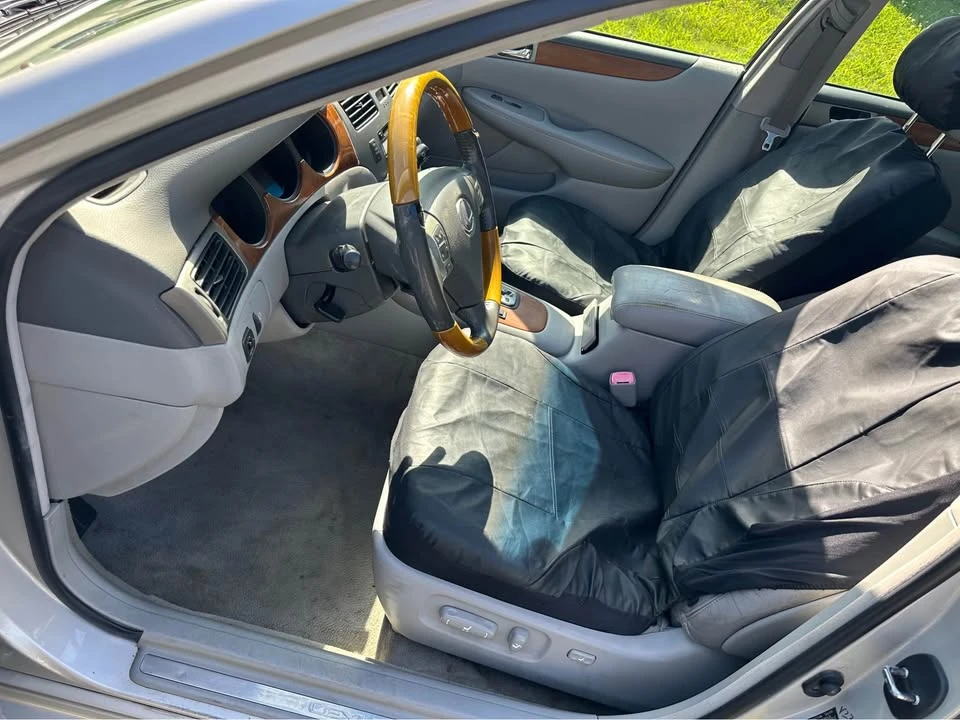 2005 Lexus ES 4th Gen - Image 10 of 10