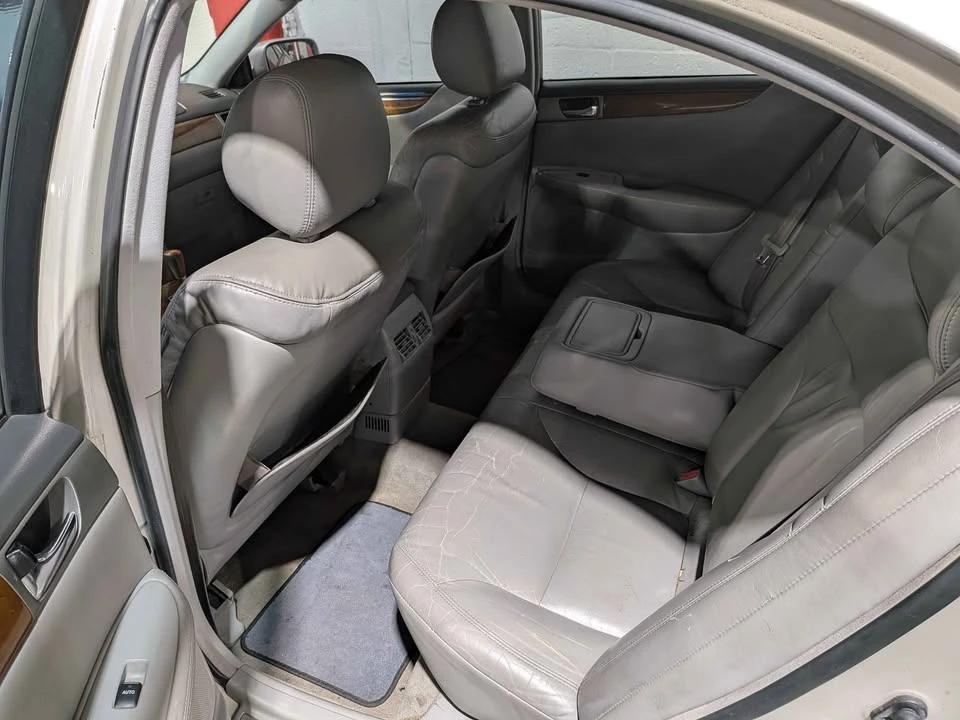2005 Lexus ES 4th Gen - Image 6 of 8
